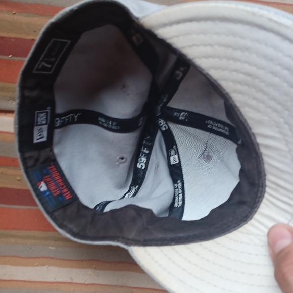 Hat - Picture 3 of 3